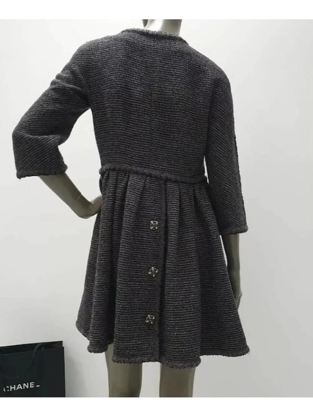 CHANEL $10k Gripoix Button Tweed Fit-and-Flare Jacket in Medium Size US 8, Fr 40